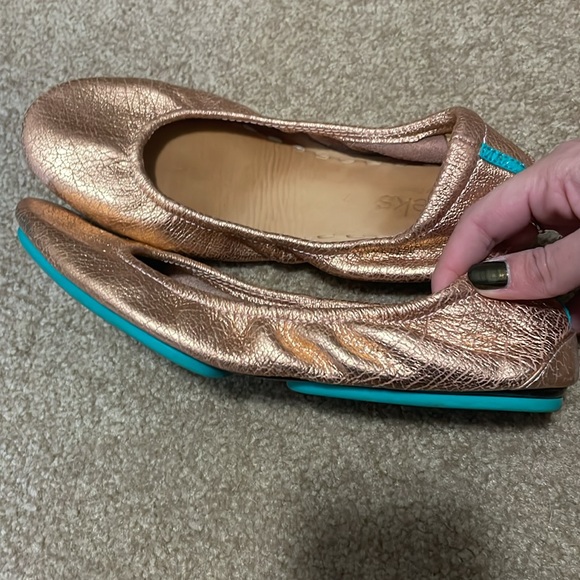 Rose Gold Glam Tieks - size 7 - Picture 4 of 5